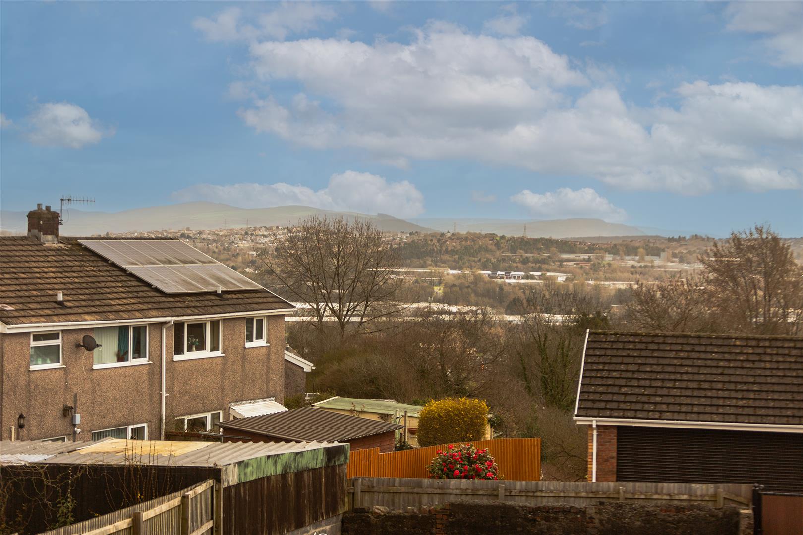 Vicarage Road, Morriston, Swansea, SA6 6DJ